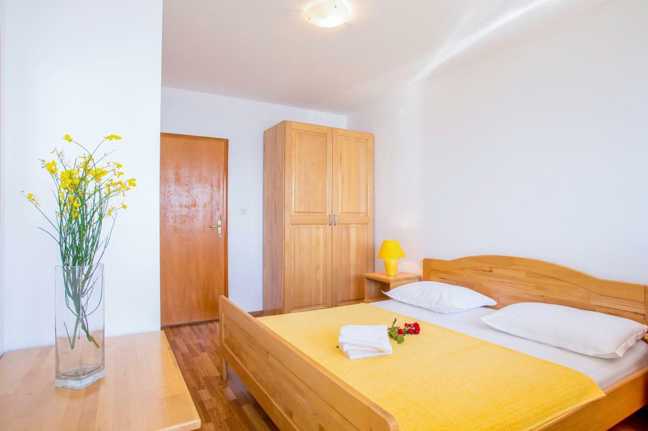 Larus-M Apartments Mimice Exterior foto